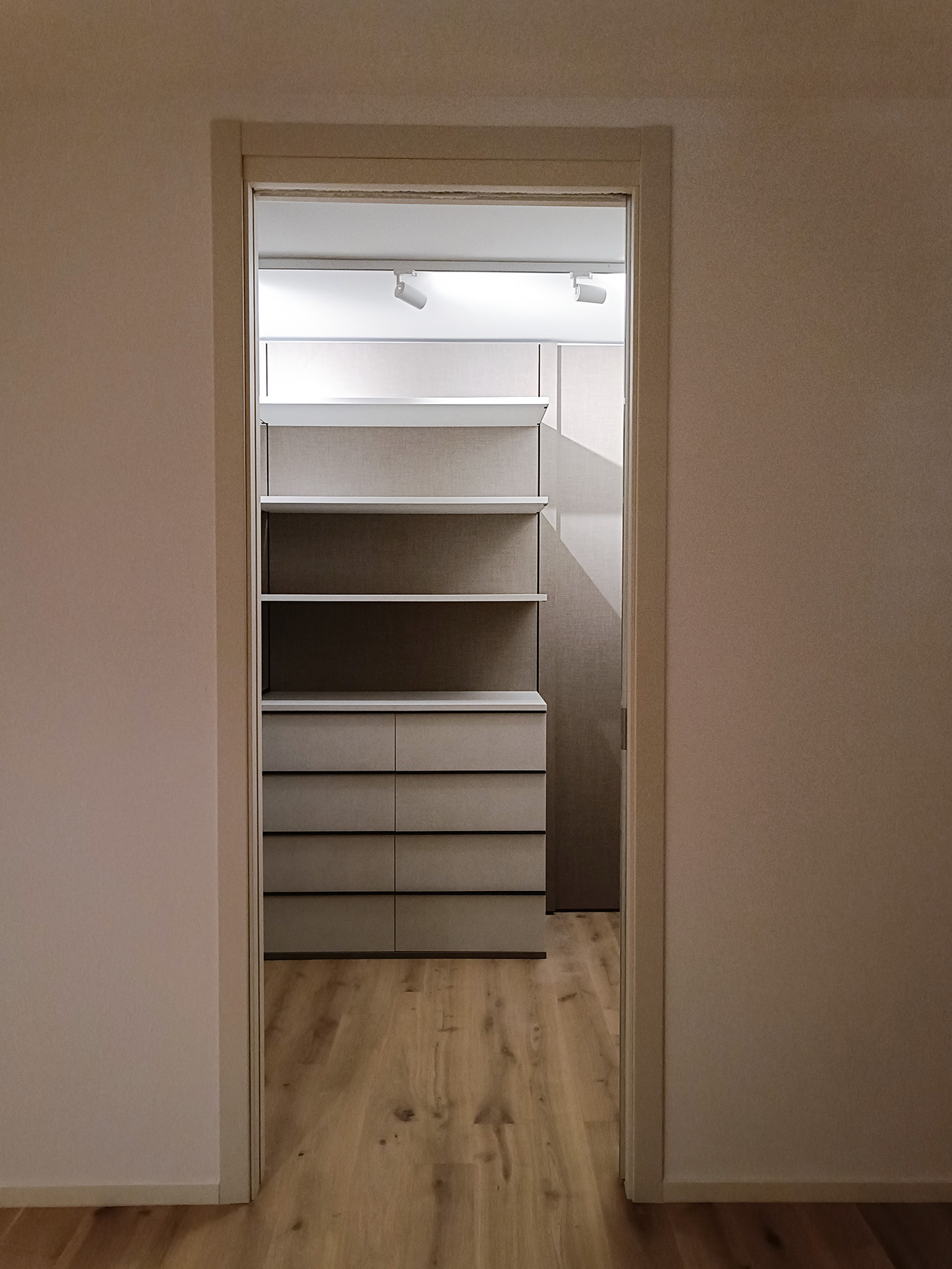 CREMAGLIERA PRINCIPALE Cabina armadio a cremagliera su misura | Mercuri Design - Ruvo di Puglia